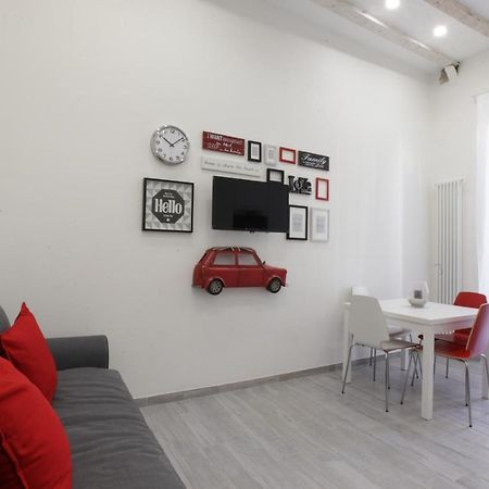 Amazing Apartment In City Center With Balcony Μιλάνο Εξωτερικό φωτογραφία