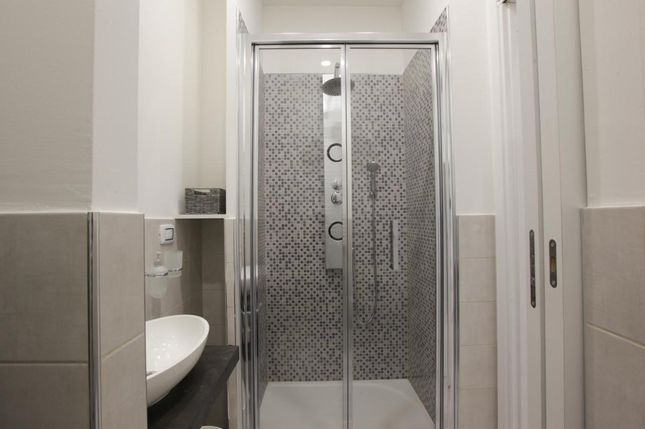 Amazing Apartment In City Center With Balcony Μιλάνο Εξωτερικό φωτογραφία