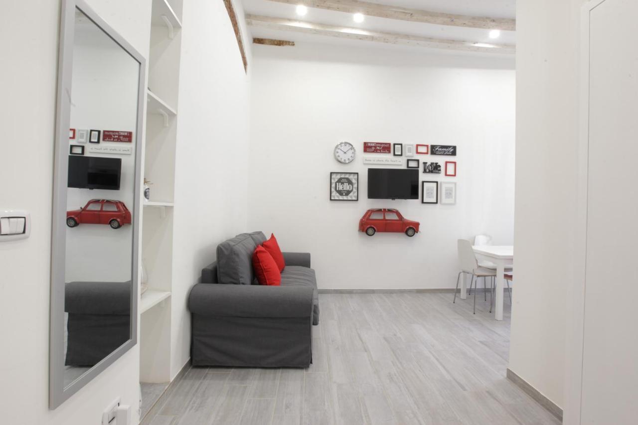 Amazing Apartment In City Center With Balcony Μιλάνο Εξωτερικό φωτογραφία