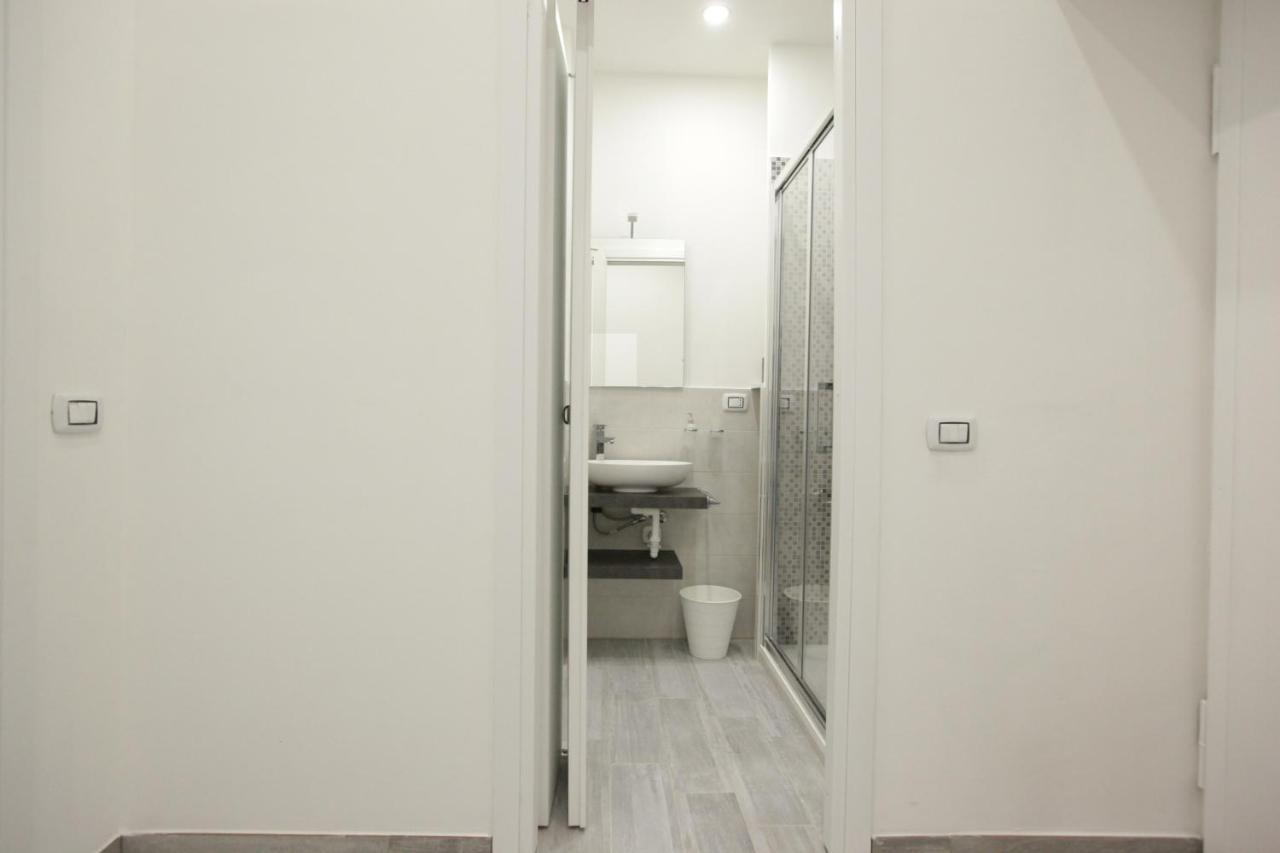 Amazing Apartment In City Center With Balcony Μιλάνο Εξωτερικό φωτογραφία