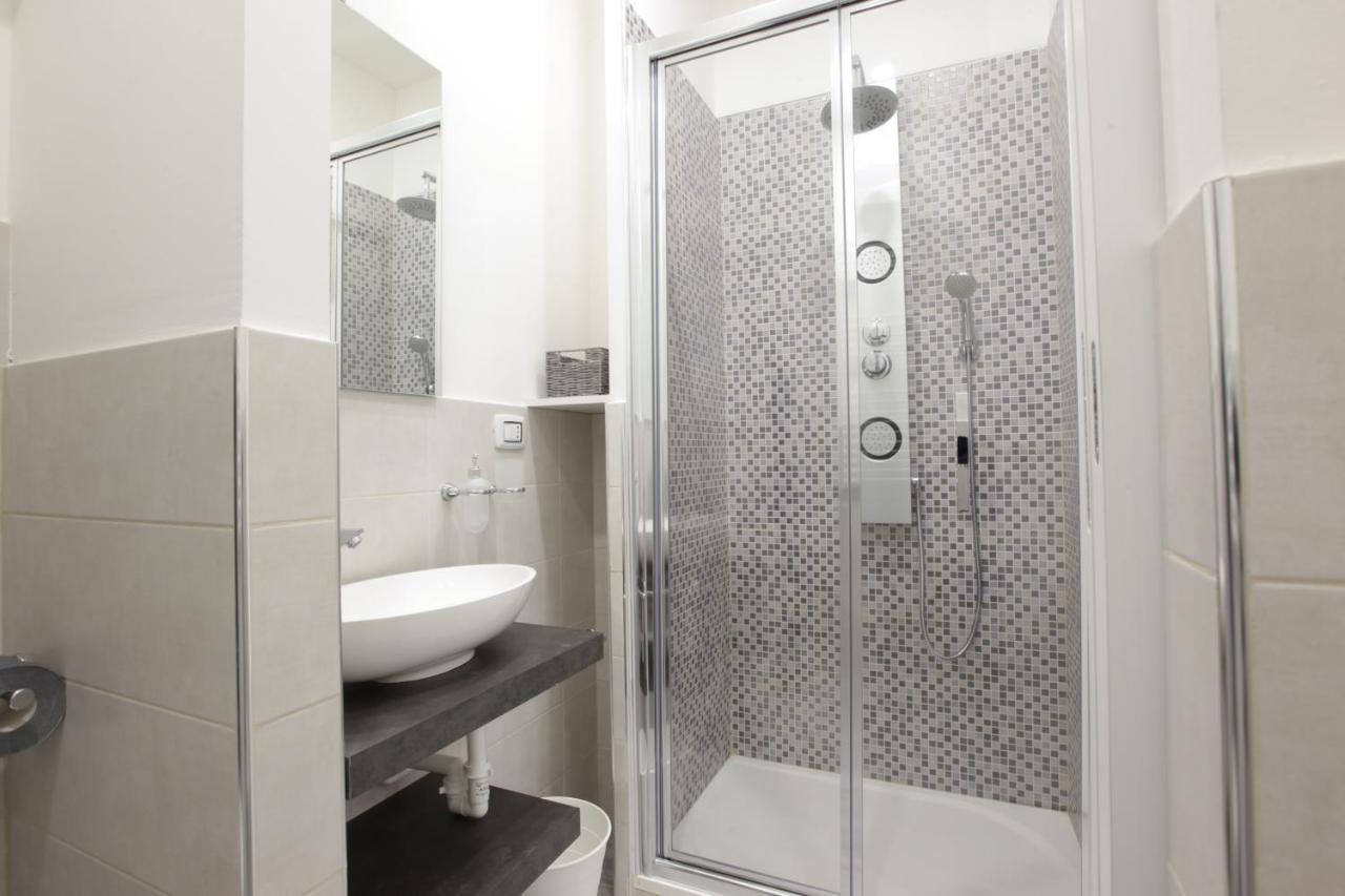 Amazing Apartment In City Center With Balcony Μιλάνο Εξωτερικό φωτογραφία