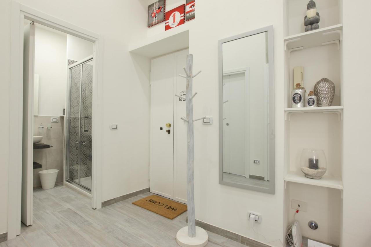 Amazing Apartment In City Center With Balcony Μιλάνο Εξωτερικό φωτογραφία
