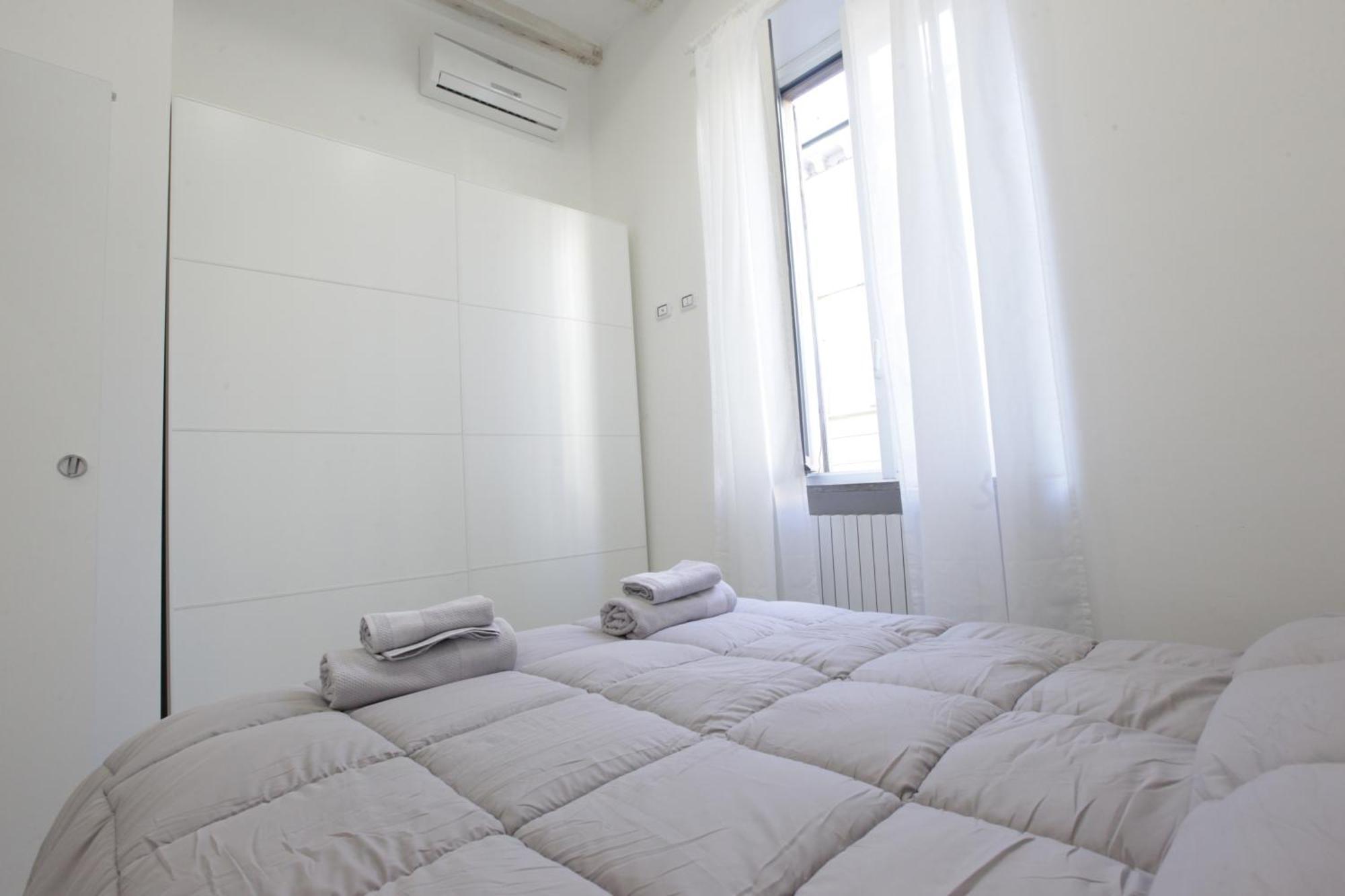 Amazing Apartment In City Center With Balcony Μιλάνο Εξωτερικό φωτογραφία