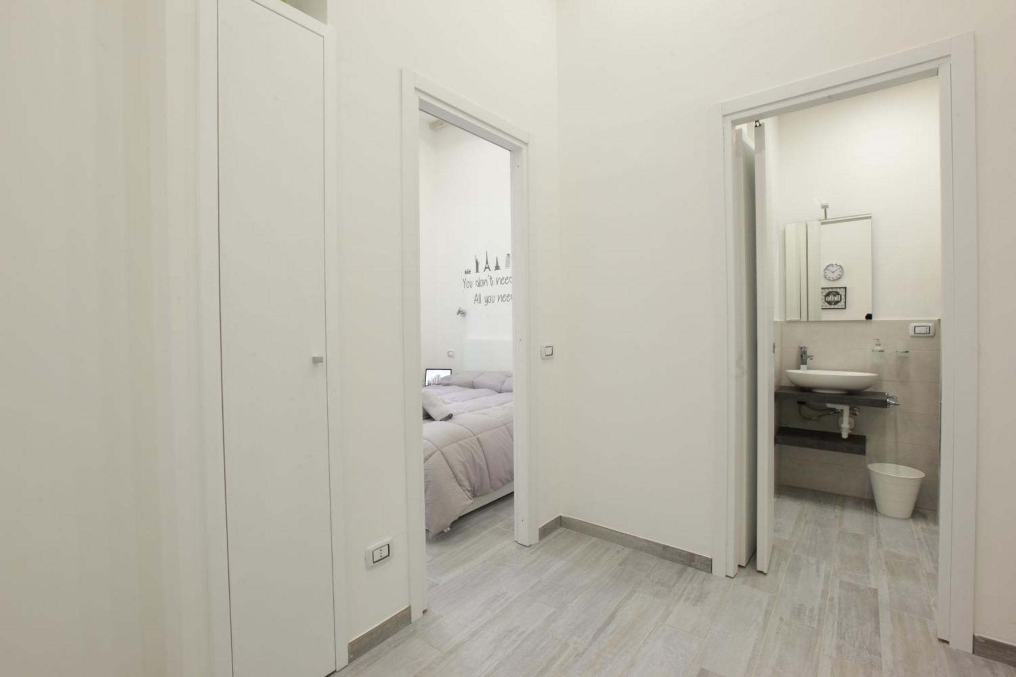 Amazing Apartment In City Center With Balcony Μιλάνο Εξωτερικό φωτογραφία